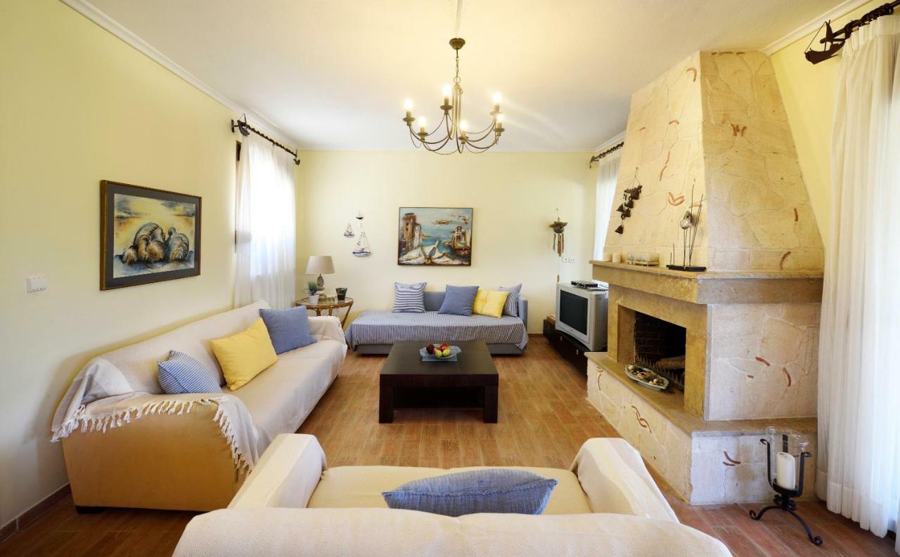Sani Beach Villa Dış mekan fotoğraf
